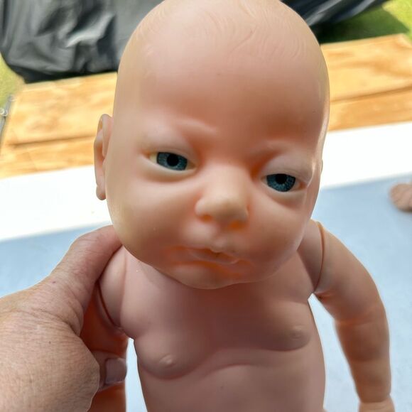 Girl Realistic Baby Doll Toy - Picture 2 of 4